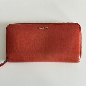 Bally Zip-around 100% Leather Women's Orange Wallet EUC